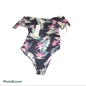 BRAND NEW Tropical off the shoulder bodysuit